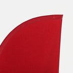 Close-up van de bovenhoek van de Straight beachflag: geweven polyester en een strakke gestikte zoom
